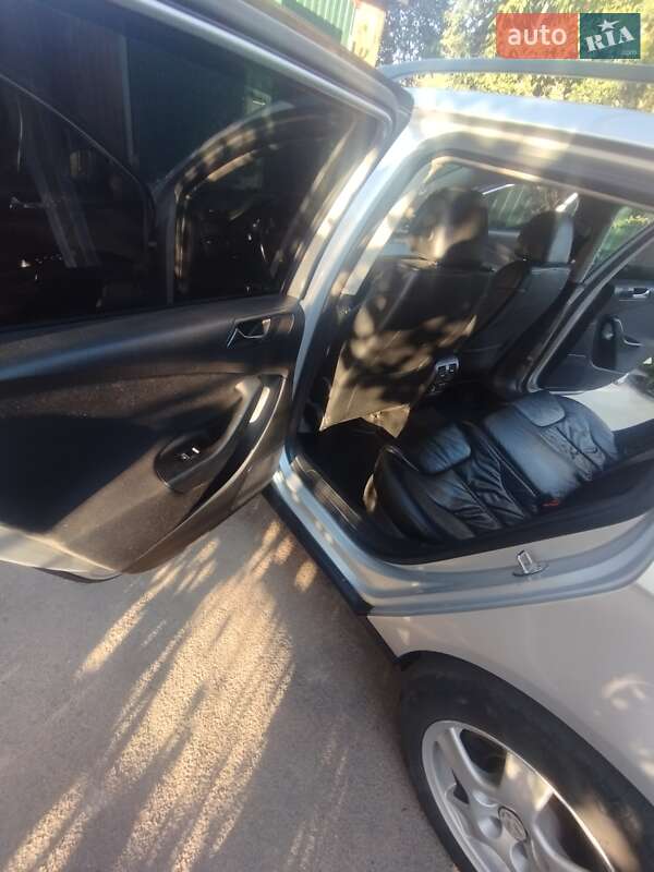 Универсал Volkswagen Passat 2008 в Коростене