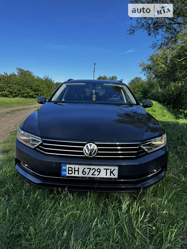 Універсал Volkswagen Passat 2017 в Одесі