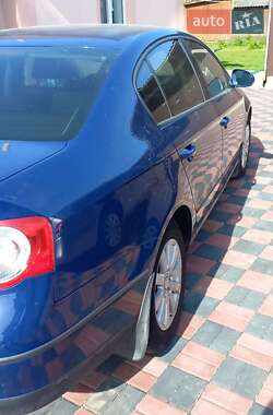 Седан Volkswagen Passat 2008 в Владимирце