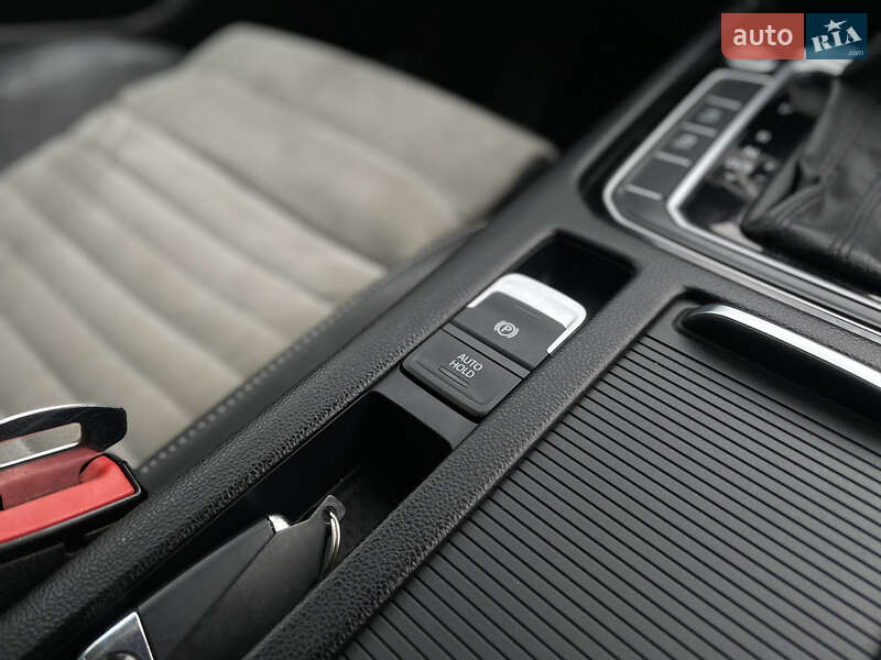 Универсал Volkswagen Passat 2015 в Староконстантинове