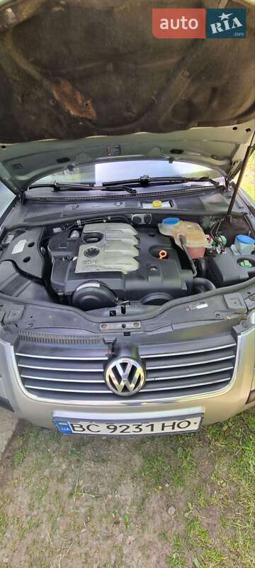 Универсал Volkswagen Passat 2004 в Сколе