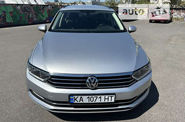 Универсал Volkswagen Passat 2017 в Киеве