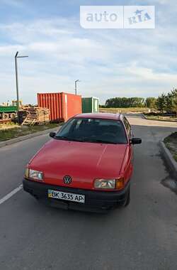 Седан Volkswagen Passat 1989 в Рівному