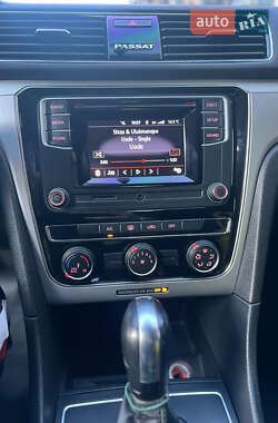Седан Volkswagen Passat 2017 в 