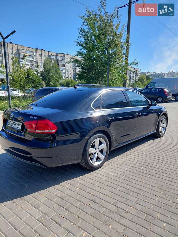 Седан Volkswagen Passat 2013 в Львове