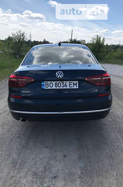 Седан Volkswagen Passat 2018 в Борщеве