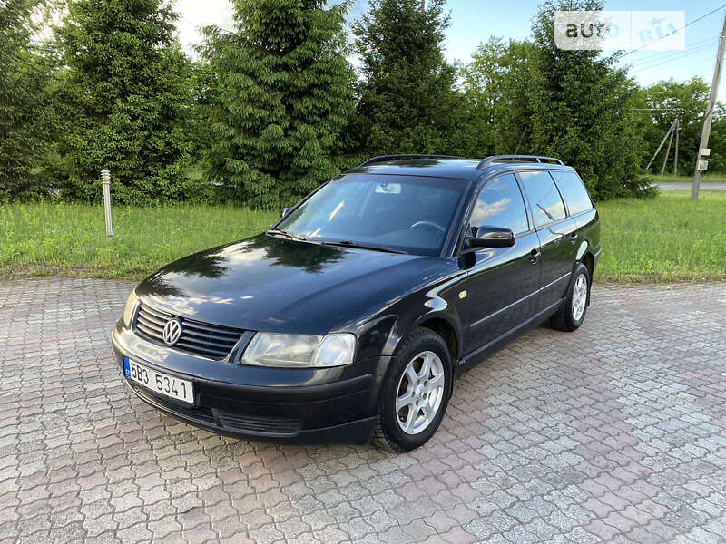 Универсал Volkswagen Passat 2000 в Иршаве