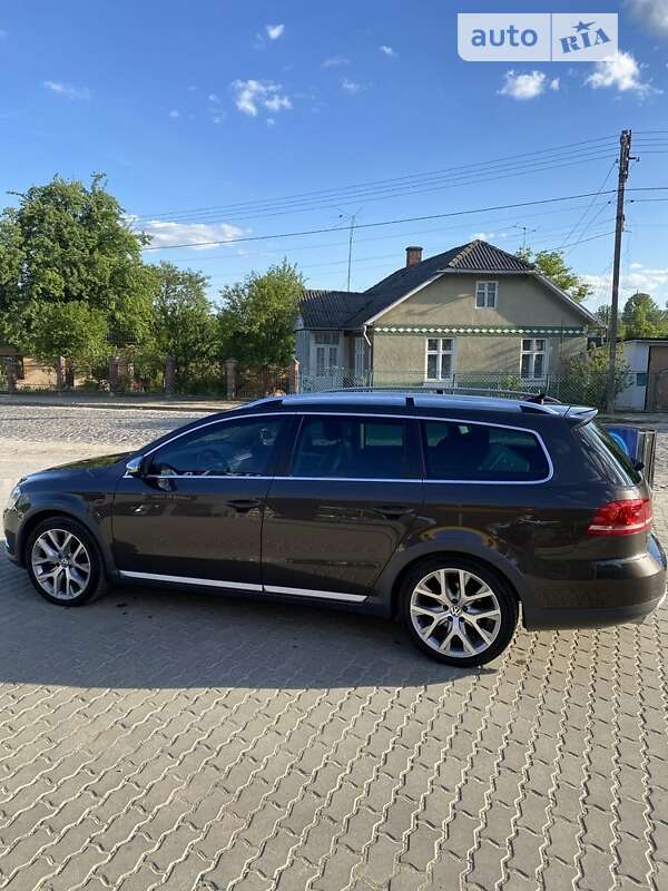 Універсал Volkswagen Passat 2013 в Стебнику