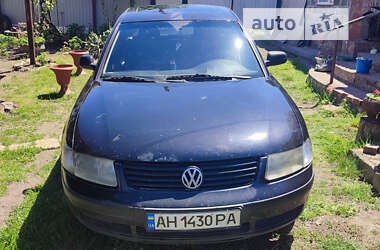 Седан Volkswagen Passat 1999 в Александровке