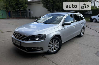 Універсал Volkswagen Passat 2012 в Вінниці