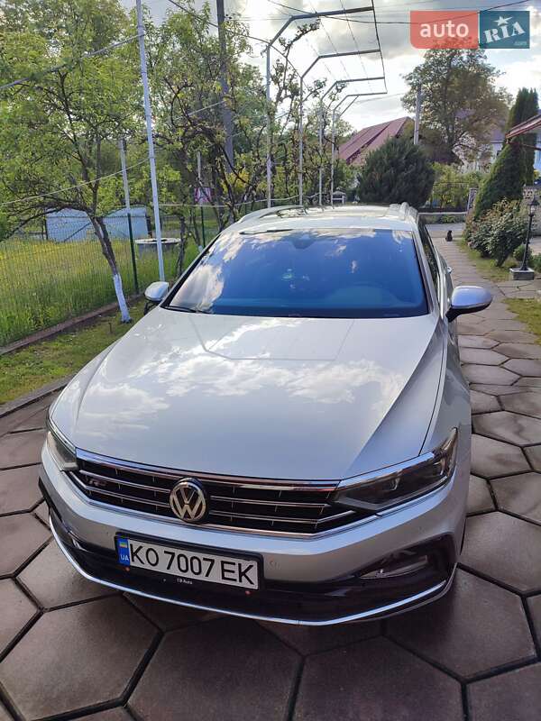 Универсал Volkswagen Passat 2019 в Тячеве