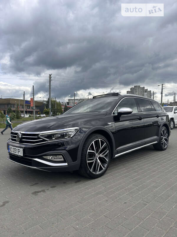 Универсал Volkswagen Passat 2020 в Львове