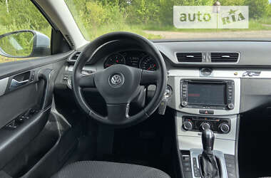 Универсал Volkswagen Passat 2012 в Червонограде