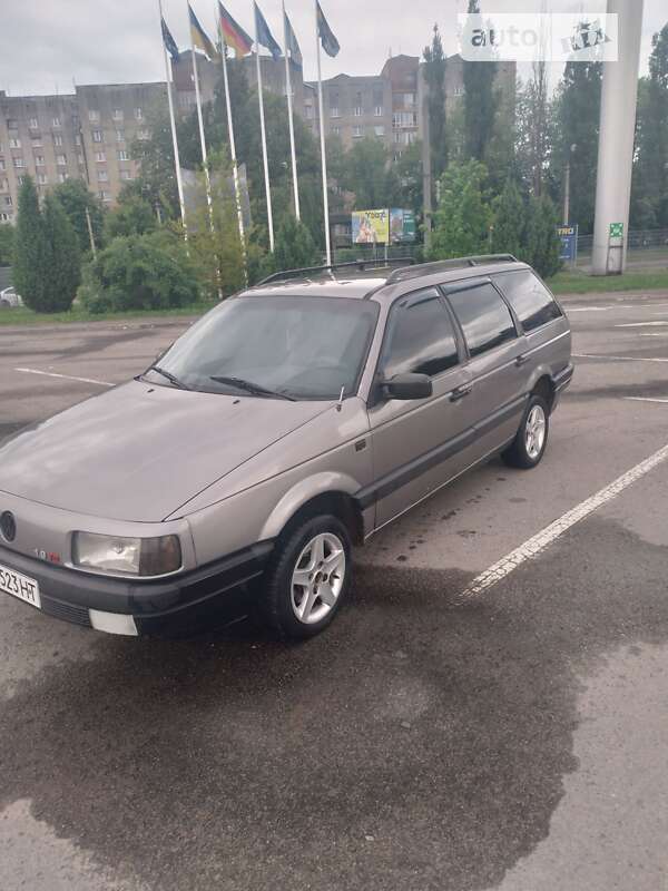 Универсал Volkswagen Passat 1993 в Ивано-Франковске