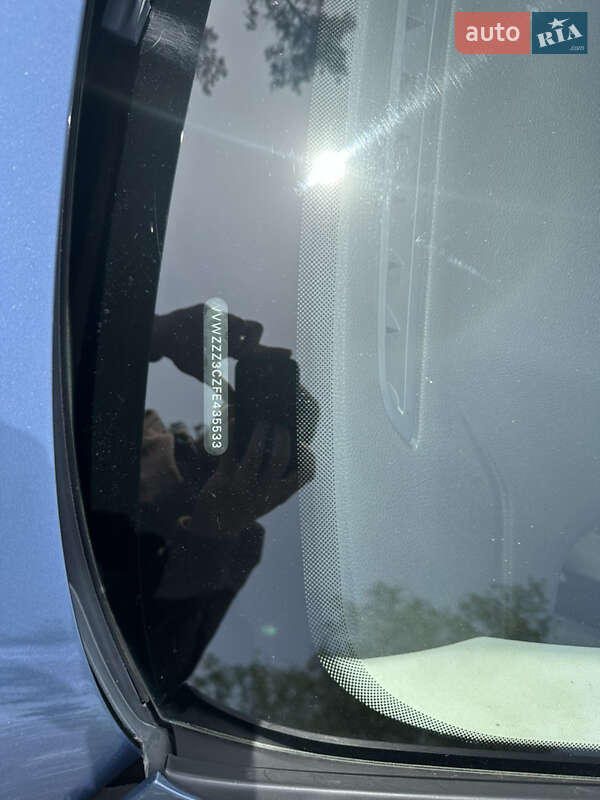 Седан Volkswagen Passat 2014 в Дубровице