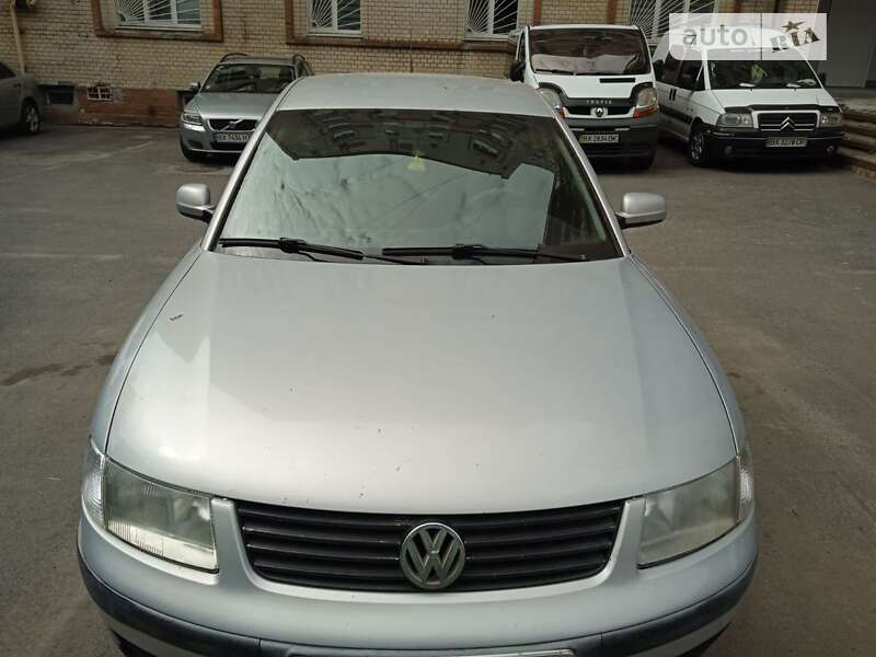 Седан Volkswagen Passat 1997 в Хмельницком