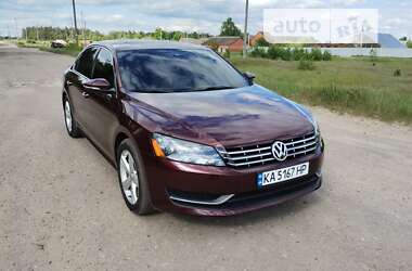 Седан Volkswagen Passat 2013 в Охтирці