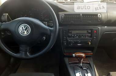 Седан Volkswagen Passat 1999 в Днепре