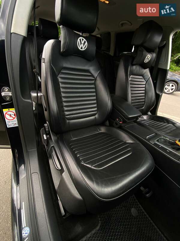 Універсал Volkswagen Passat 2013 в 