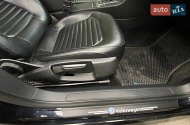 Універсал Volkswagen Passat 2013 в 