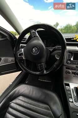 Універсал Volkswagen Passat 2013 в 