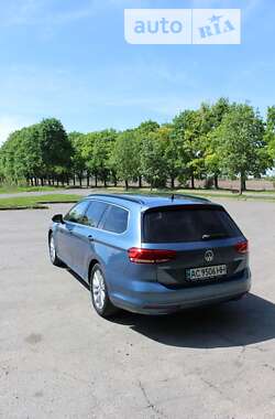 Универсал Volkswagen Passat 2014 в Владимир-Волынском