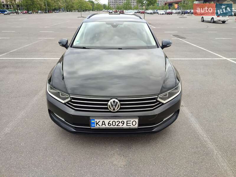 Универсал Volkswagen Passat 2017 в Киеве