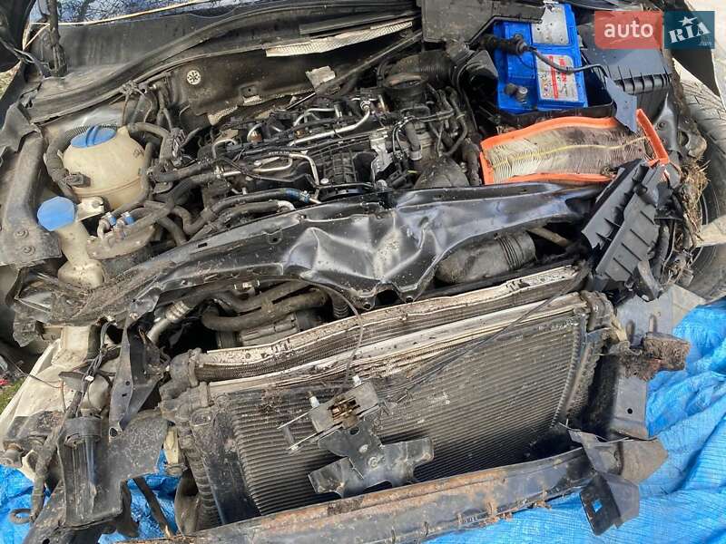 Універсал Volkswagen Passat 2012 в Хмельницькому