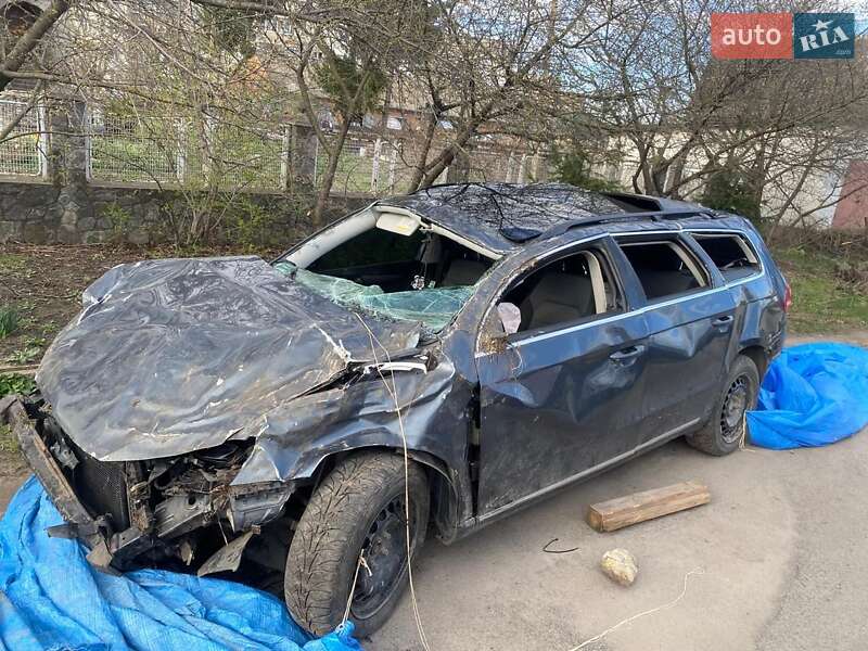 Універсал Volkswagen Passat 2012 в Хмельницькому