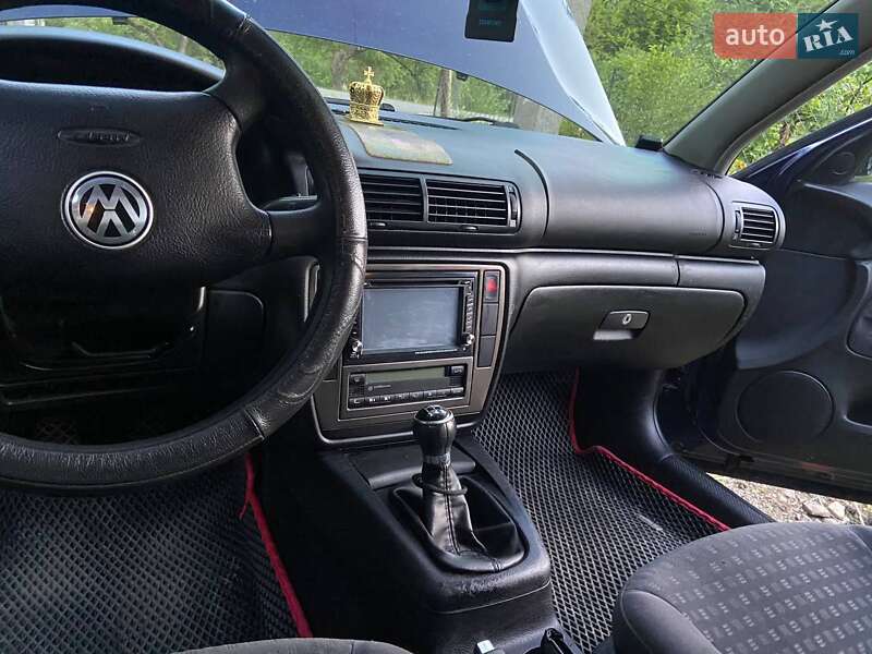Седан Volkswagen Passat 2000 в Межгорье