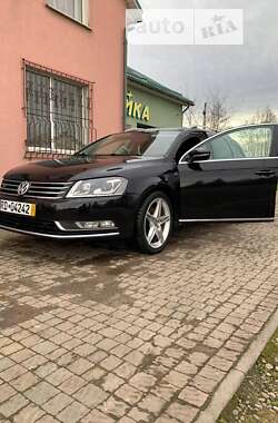 Универсал Volkswagen Passat 2014 в Рожнятове