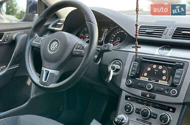 Седан Volkswagen Passat 2013 в 