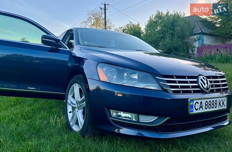 Седан Volkswagen Passat 2012 в Черкассах