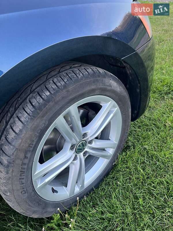 Седан Volkswagen Passat 2012 в Черкассах