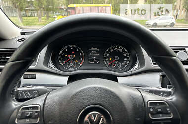 Седан Volkswagen Passat 2011 в Полтаве