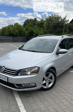 Універсал Volkswagen Passat 2012 в Вінниці