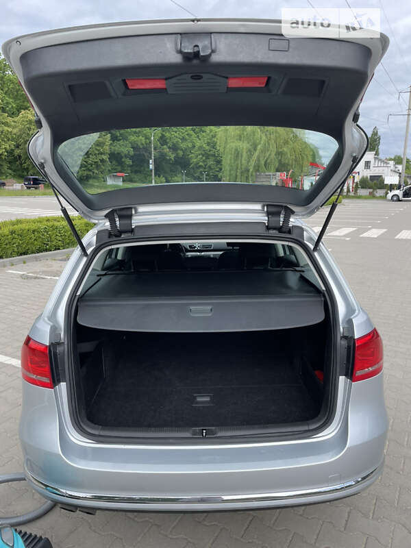 Универсал Volkswagen Passat 2012 в Виннице