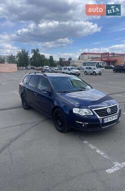 Универсал Volkswagen Passat 2009 в Киеве