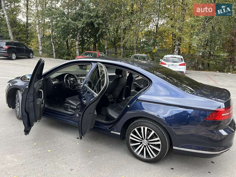 Седан Volkswagen Passat 2017 в Тернополі
