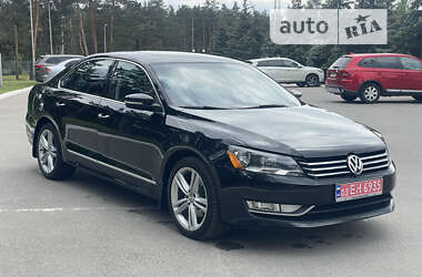 Седан Volkswagen Passat 2014 в Киеве