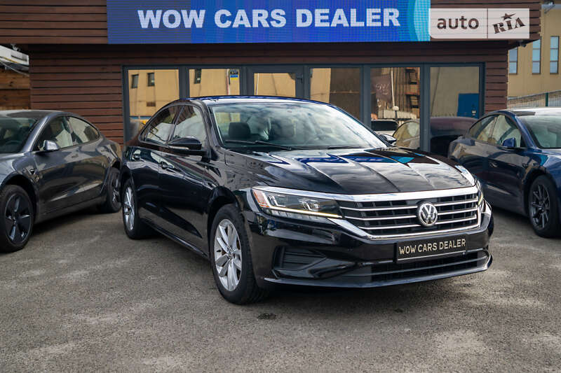 Седан Volkswagen Passat 2020 в Киеве