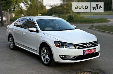 Седан Volkswagen Passat 2012 в Лубнах