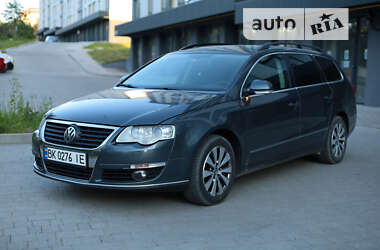 Универсал Volkswagen Passat 2009 в Луцке