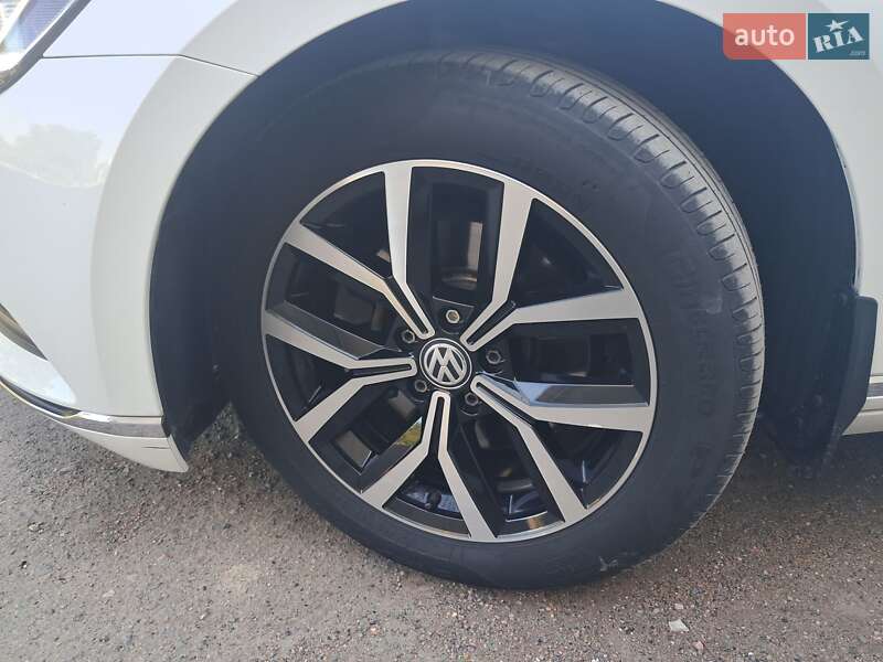 Седан Volkswagen Passat 2017 в Килии