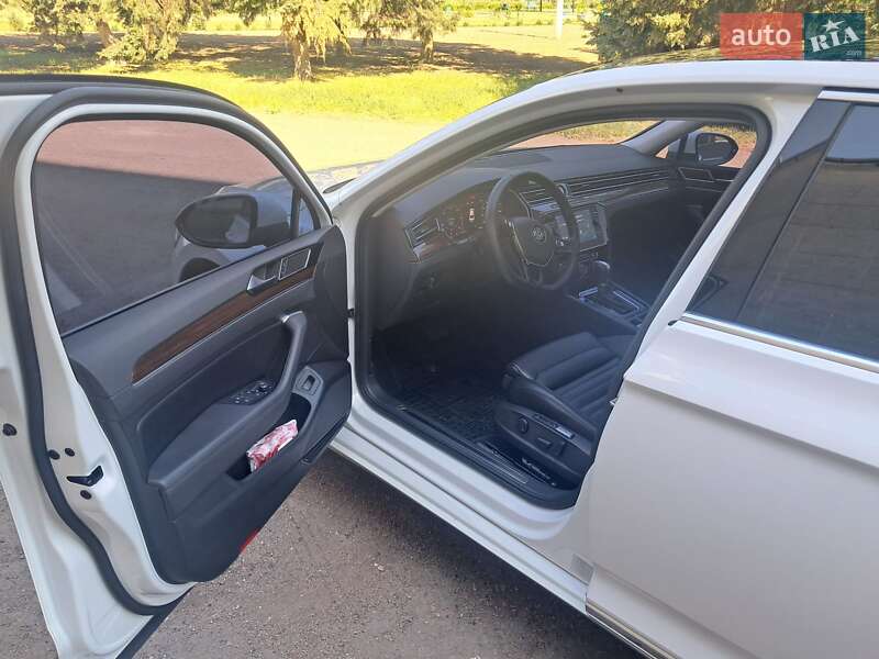 Седан Volkswagen Passat 2017 в Килии