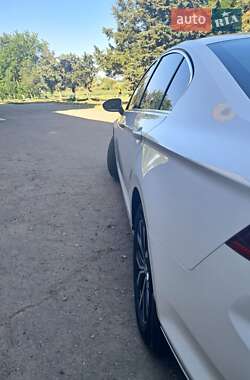 Седан Volkswagen Passat 2017 в 