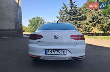 Седан Volkswagen Passat 2017 в 