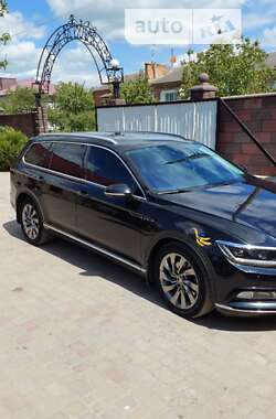 Универсал Volkswagen Passat 2015 в Хмельницком