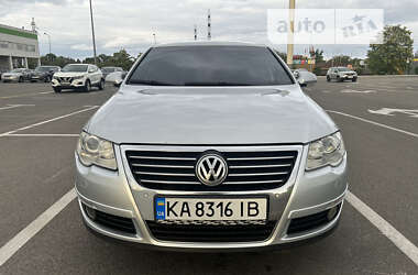 Седан Volkswagen Passat 2005 в Киеве