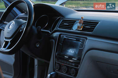 Седан Volkswagen Passat 2017 в 